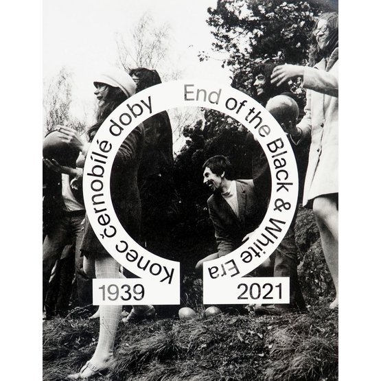 4732_The_end_of_the_black_and_white_era.jpg